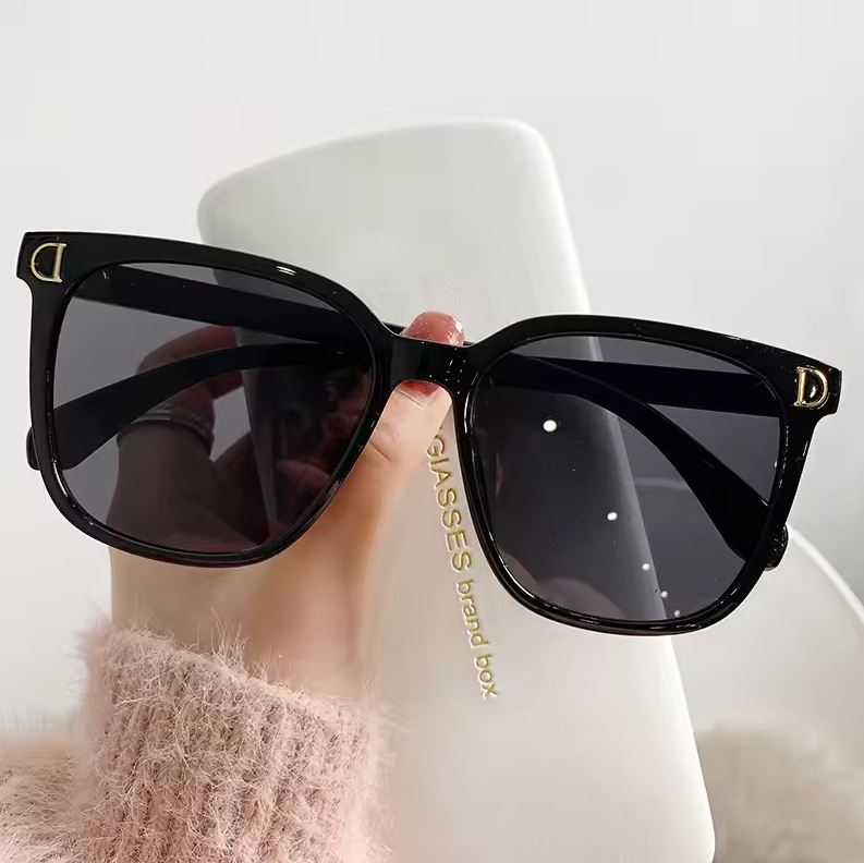 Sandra Vintage Oversized Square Sunglasses