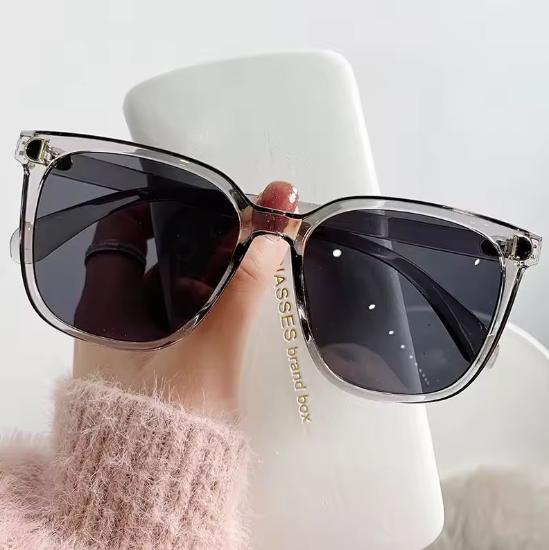 Sandra Vintage Oversized Square Sunglasses